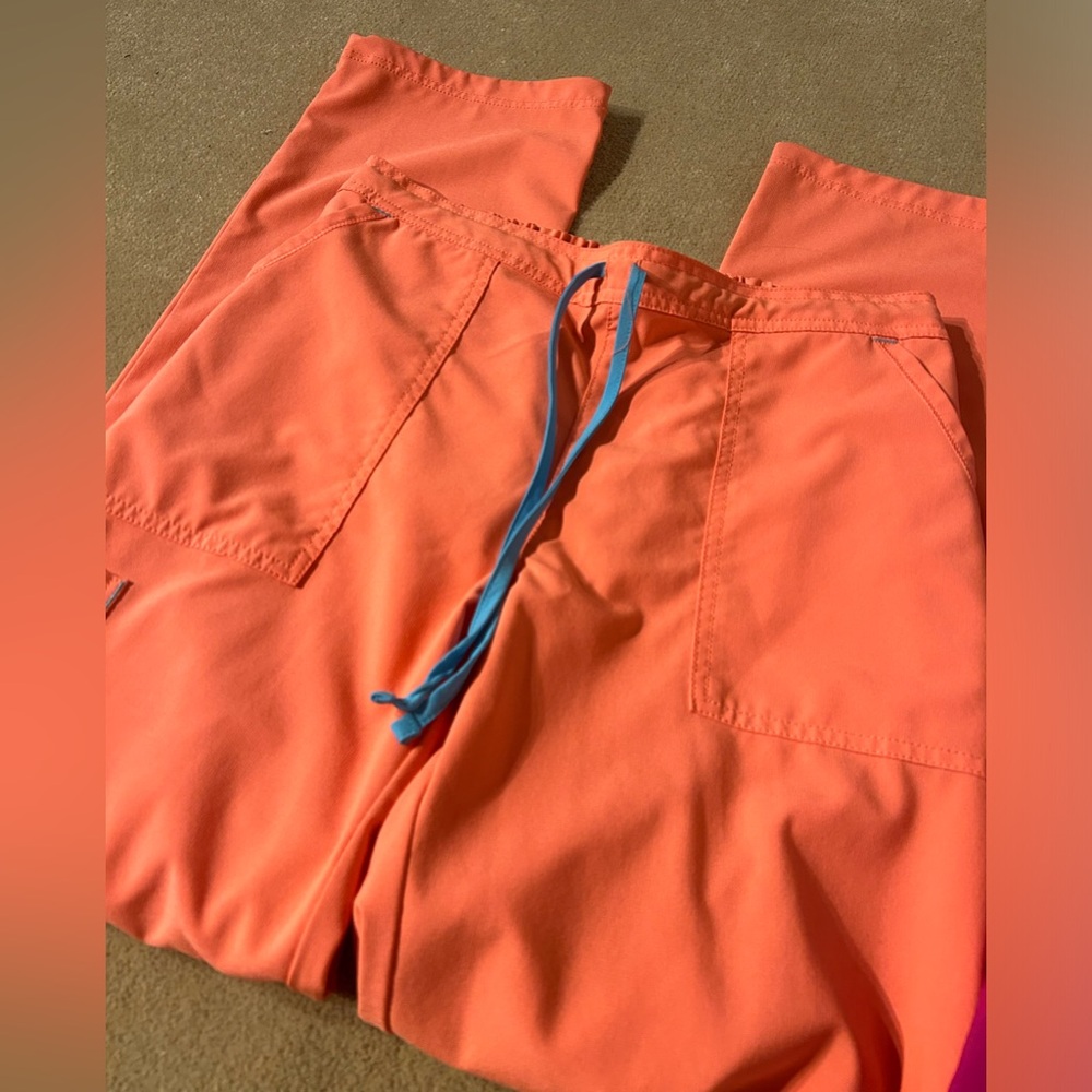 Scrub Bundle - image 8